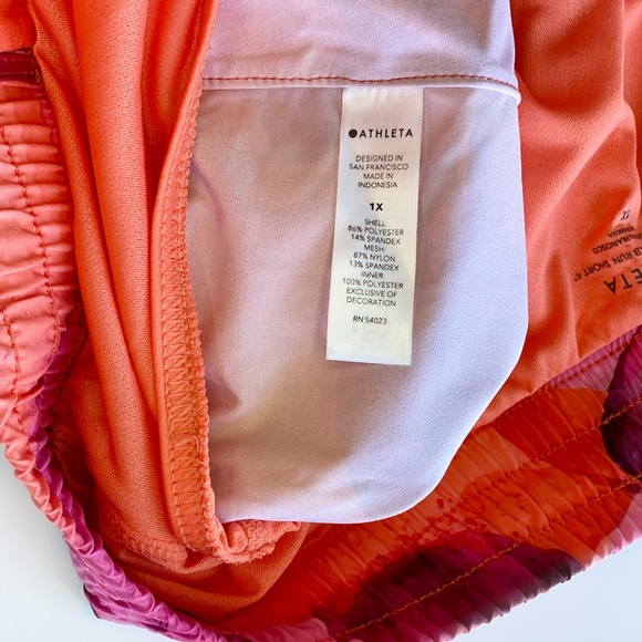 ATHLETA PRINTED MESH RACER RUN SHORT - Picture 10 of 12